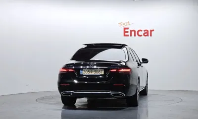 Mercedes-Benz E-Class 2021, 87615 км, за 26585.27 USD