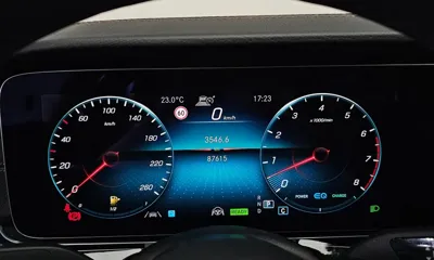 Mercedes-Benz E-Class 2021, 87615 км, за 26585.27 USD - фото 8