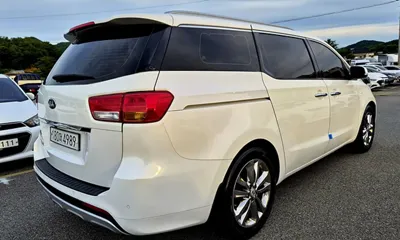 Kia Canival 2016, 208533 км, за 4748.9 USD