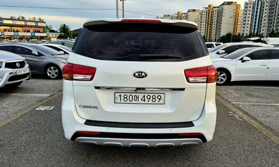 Kia Canival 2016, 208533 км, за 4748.9 USD