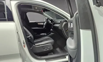 Volvo XC40 2019, 64179 км, за 15042.03 USD - фото 11