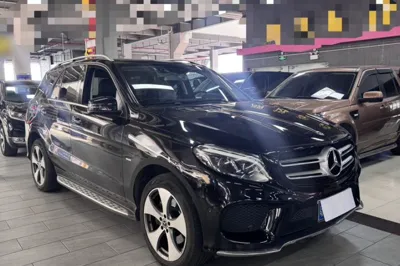 Mercedes-Benz GLE 2018, 197300 км, за 23485 USD