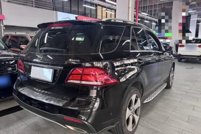 Mercedes-Benz GLE 2018, 197300 км, за 23485 USD