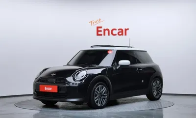 MINI Cooper · 2025 год