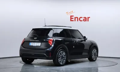 MINI Cooper 2025, 8123 км, за 20161.3 USD