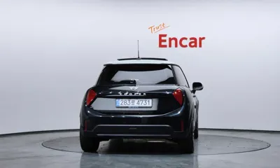 MINI Cooper 2025, 8123 км, за 20161.3 USD