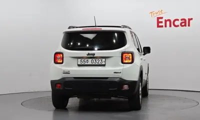 Jeep Renegade 2016, 114338 км, за 5846.03 USD
