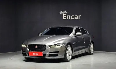 Jaguar XE · 2016 год