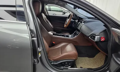 Jaguar XE 2016, 98379 км, за 4886 USD - фото 11