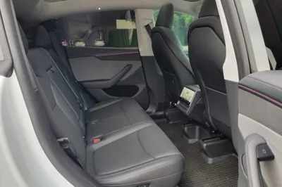 Tesla Model Y 2026, 8500 км, за 41991 USD - фото 36