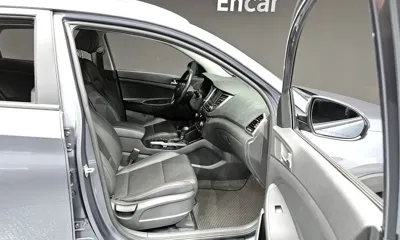 Hyundai Tucson 2017, 92069 км, за 8940.39 USD - фото 12