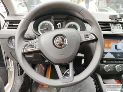Skoda Octavia 2022, 70600 км, за 11113 USD - фото 14