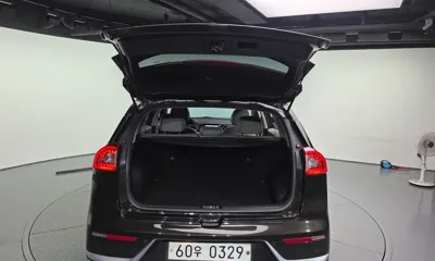 Kia Niro 2017, 218976 км, за 4877.25 USD - фото 20