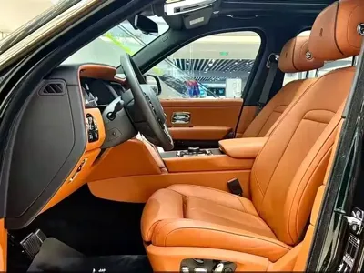 Rolls-Royce Cullinan 2022, 17000 км, за 603137.22 USD
