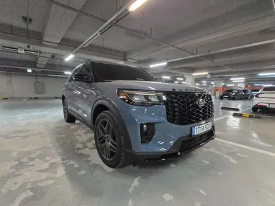 Ford Explorer 2025, 2500 км, за 37744.52 USD