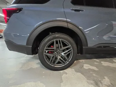 Ford Explorer 2025, 2500 км, за 37744.52 USD - фото 14