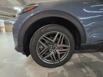 Ford Explorer 2025, 2500 км, за 37744.52 USD - фото 16