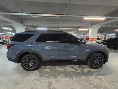 Ford Explorer 2025, 2500 км, за 37744.52 USD - фото 17