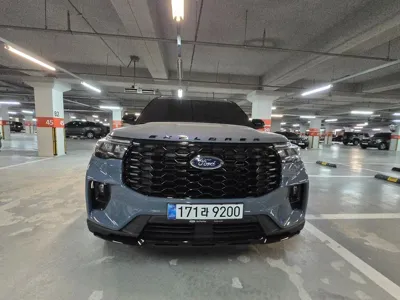 Ford Explorer 2025, 2500 км, за 37744.52 USD - фото 20
