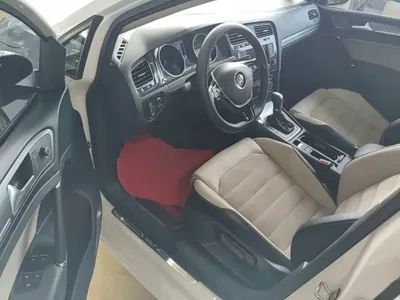 Volkswagen Golf 2018, 95300 км, за 7928.76 USD - фото 16