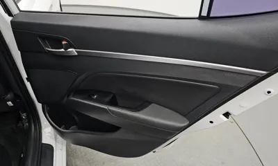 Hyundai Avante 2019, 76607 км, за 8190.86 USD - фото 25