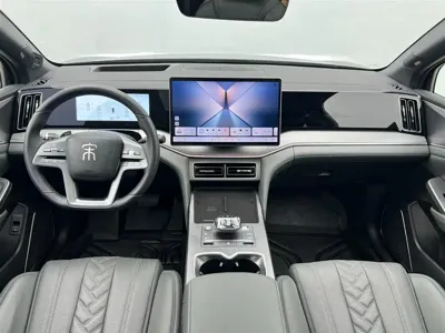 BYD L DM-i 2025, 15200 км, за 16744.82 USD - фото 6