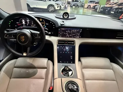 Porsche Taycan 2021, 42640 км, за 61446.97 USD - фото 7
