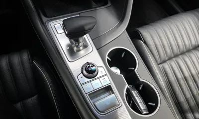 Genesis G70 2023, 25210 км, за 23640.3 USD - фото 9