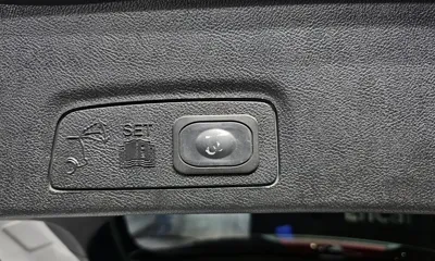 Lincoln MKC 2017, 80918 км, за 7875.72 USD - фото 19