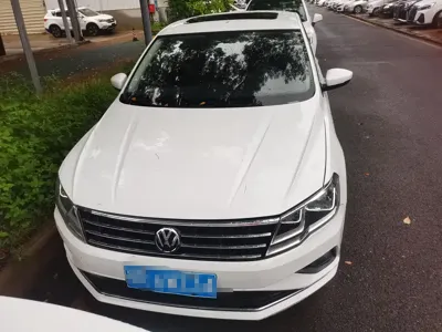 Volkswagen Jetta 2018, 81000 км, за 5422.21 USD