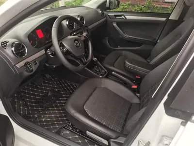 Volkswagen Jetta 2018, 81000 км, за 5422.21 USD