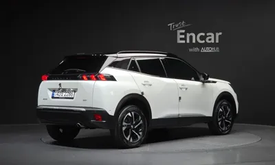 Peugeot 2008 2023, 31282 км, за 11583.52 USD