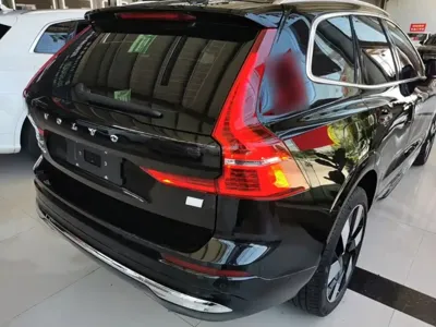 Volvo XC60 PHEV 2023, 48900 км, за 24793.79 USD