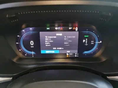 Volvo XC60 PHEV 2023, 48900 км, за 24793.79 USD - фото 8