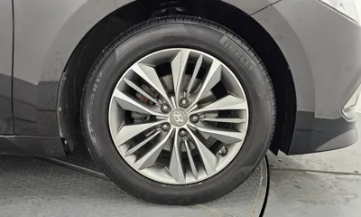 Hyundai Grandeur 2015, 156062 км, за 2808.06 USD