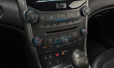 ChevroletGMDaewoo Malibu 2014, 132675 км, за 2279.09 USD - фото 17