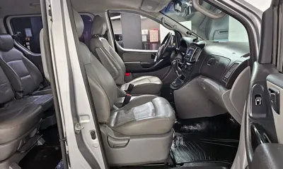 Hyundai Starex 2017, 118556 км, за 6892.48 USD - фото 10