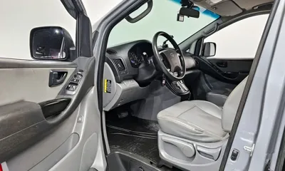 Hyundai Starex 2017, 118556 км, за 6892.48 USD - фото 11