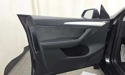 Tesla Model Y 2024, 44593 км, за 31203.27 USD - фото 24