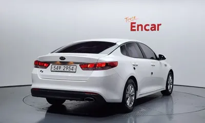 Kia K5 2016, 119124 км, за 4420.22 USD