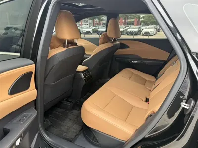 Lexus RX 2024, 35000 км, за 42607.95 USD