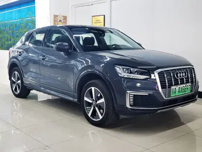 Audi Q2L e-tron 2021, 60100 км, за 8337.09 USD