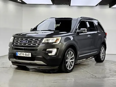 Ford Explorer · 2017 год
