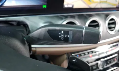 Mercedes-Benz E-Class 2019, 104254 км, за 15622.95 USD - фото 9
