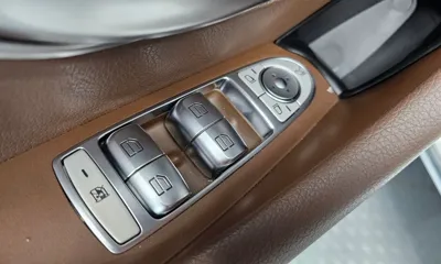 Mercedes-Benz E-Class 2019, 104254 км, за 15622.95 USD - фото 29