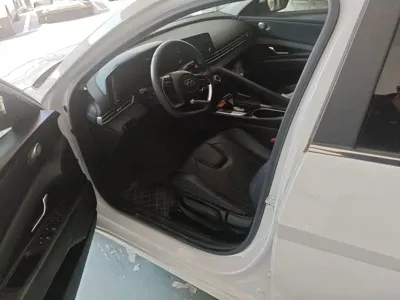 Hyundai Elantra 2022, 32300 км, за 12624.83 USD - фото 6