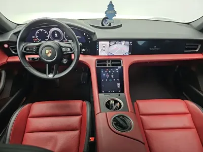Porsche Taycan 2025, 30200 км, за 77489.06 USD - фото 7