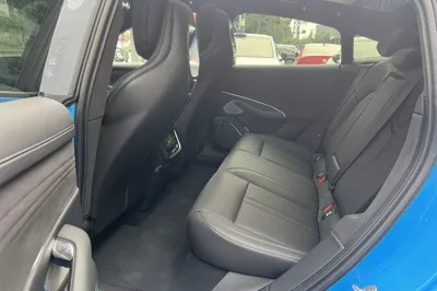 Xiaomi Auto SU7 2026, 100 км, за 42857 USD - фото 15