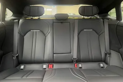 Xiaomi Auto SU7 2026, 100 км, за 42857 USD - фото 16