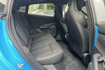 Xiaomi Auto SU7 2026, 100 км, за 42857 USD - фото 21